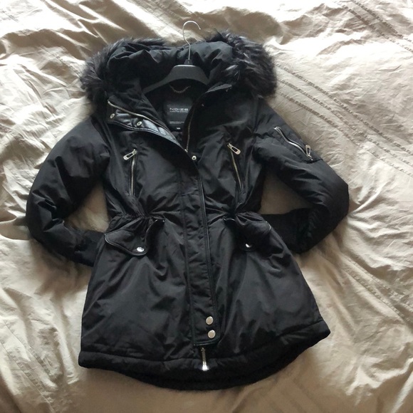 NOIZE Cruelty-Free Outwear - Picture 5 of 6